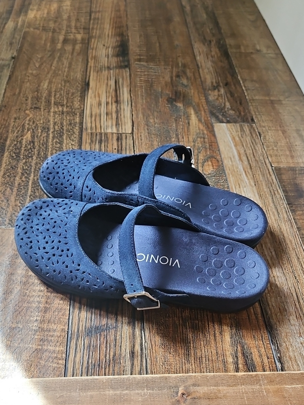 Vionic Womens Comforrable Navy Soft Suede Perforated Mary Jane Flats